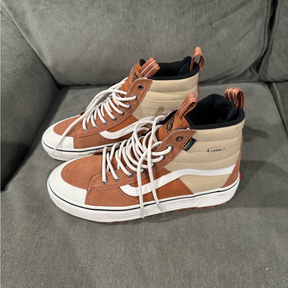 Vans Men's High-Top Sneakers - Tan and White 10 sk8 all trac skate